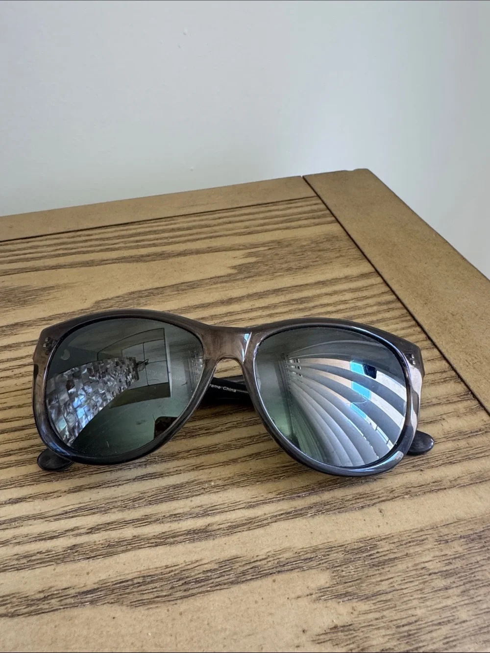 Unisex Polarized Sunglasses - Gray Frame with Tint Lenses